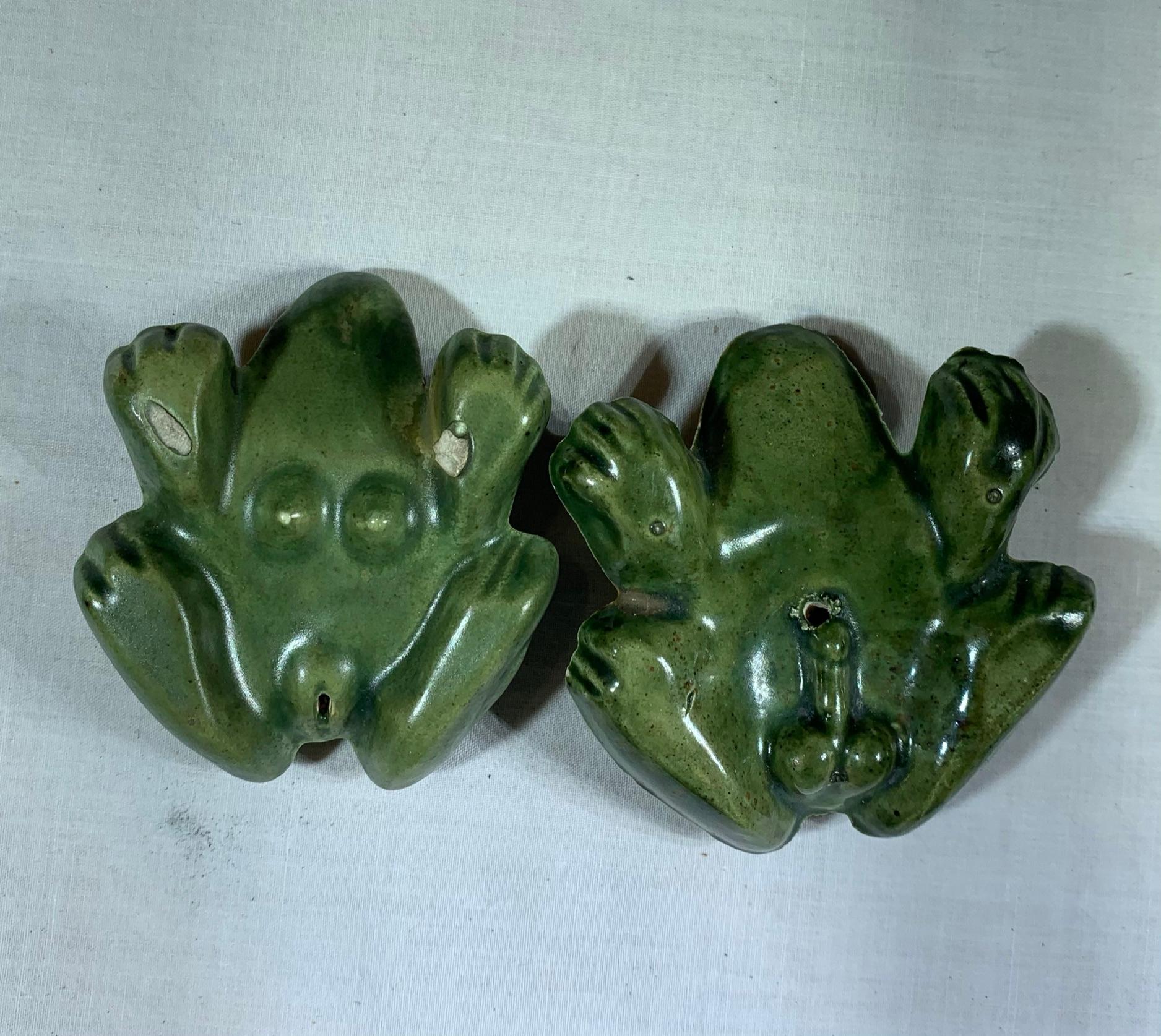 Baileys Collector Glasses, Thread Holder & Ceramic "Surprise" Frogs