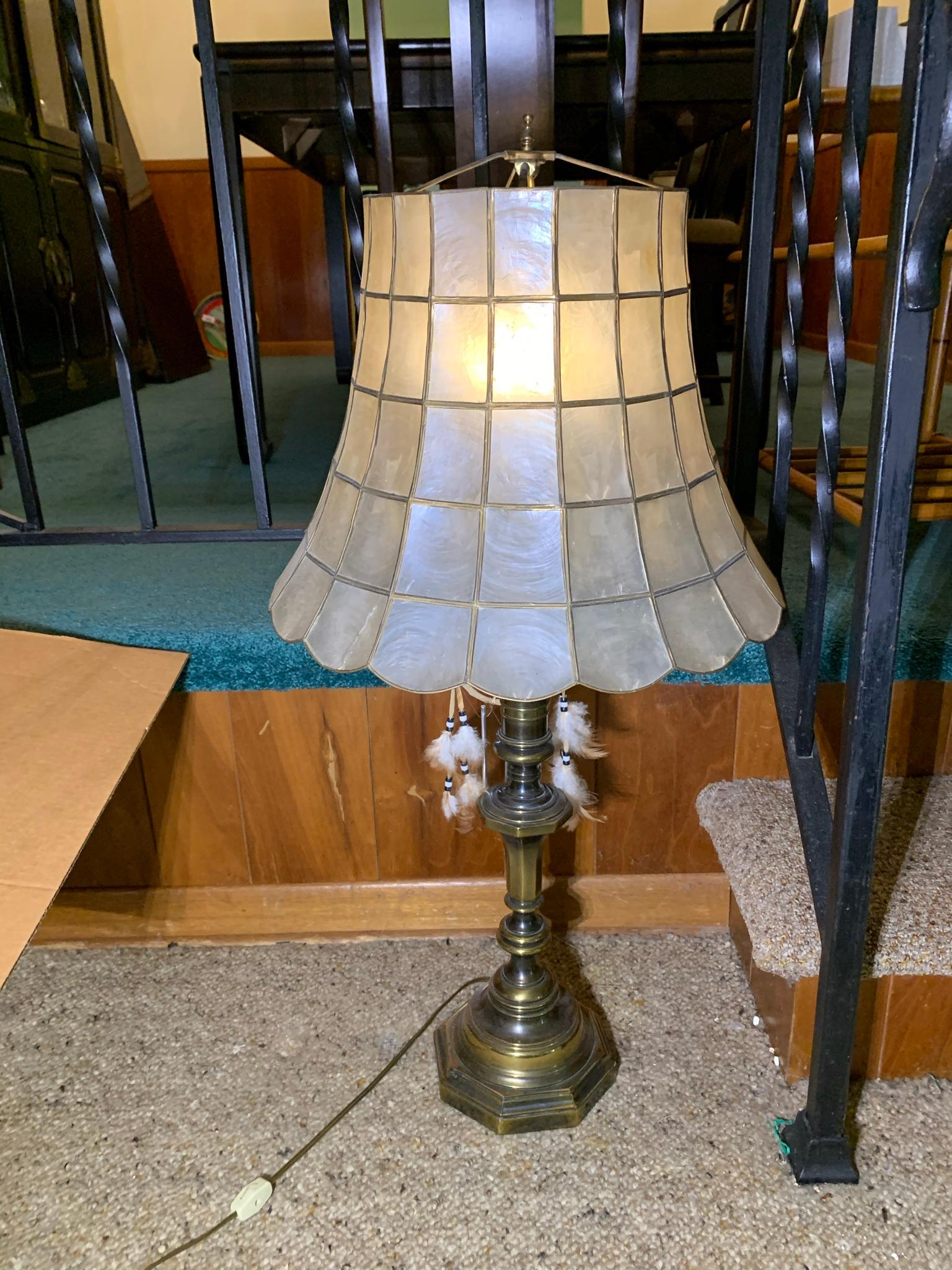 Shell Lamp Shade with Lamp