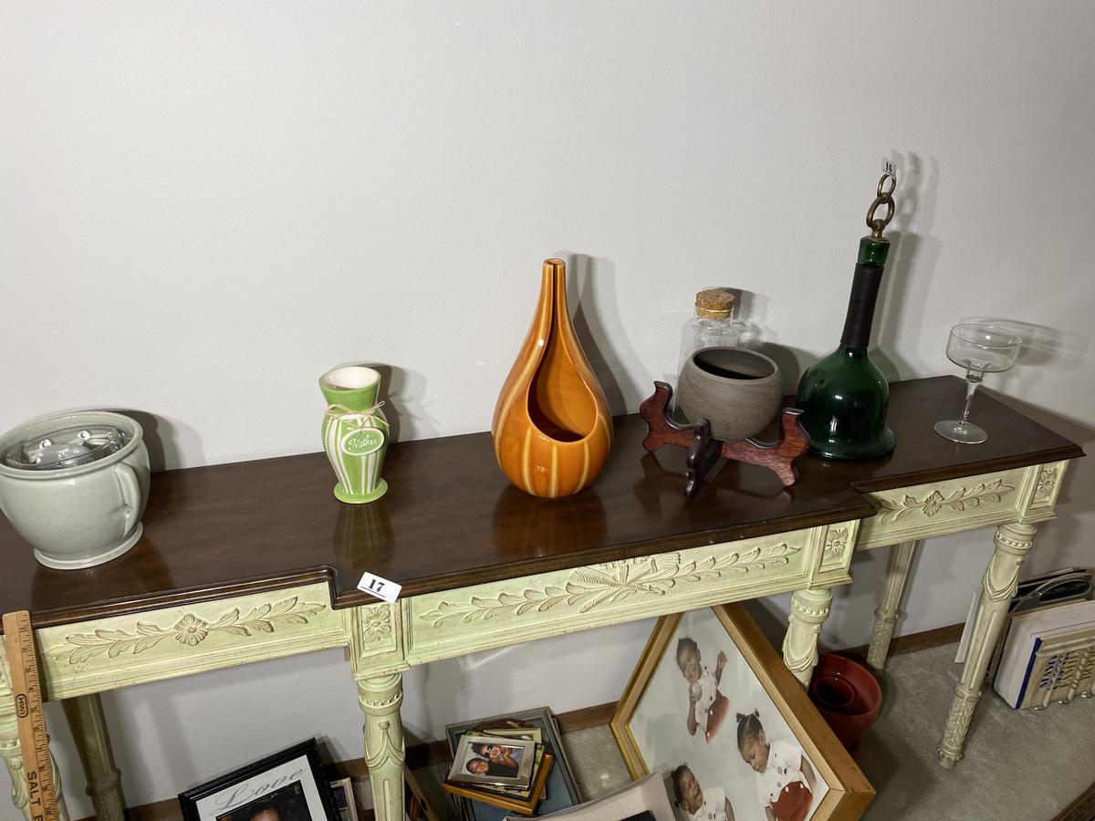 Group of vintage decorative wares