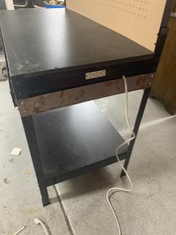 Metal Tool Bench with Light