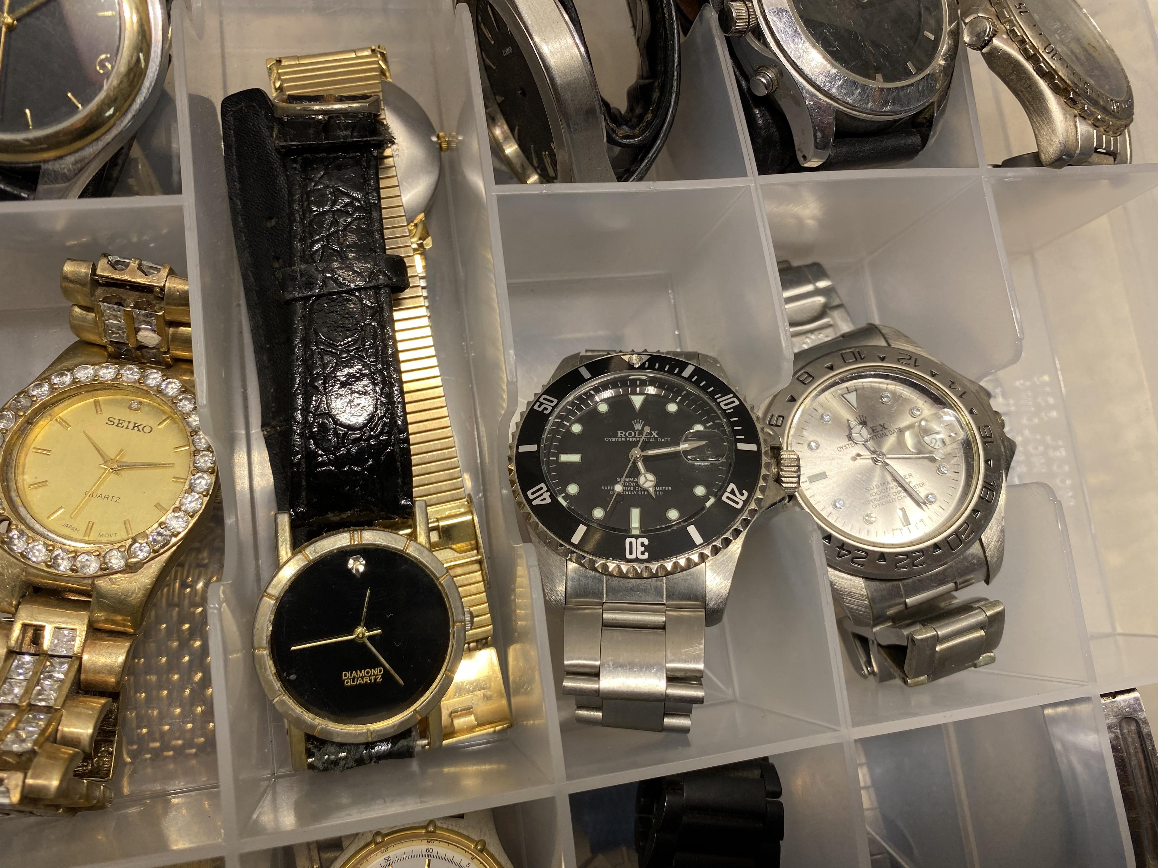 Large lot of assorted watches