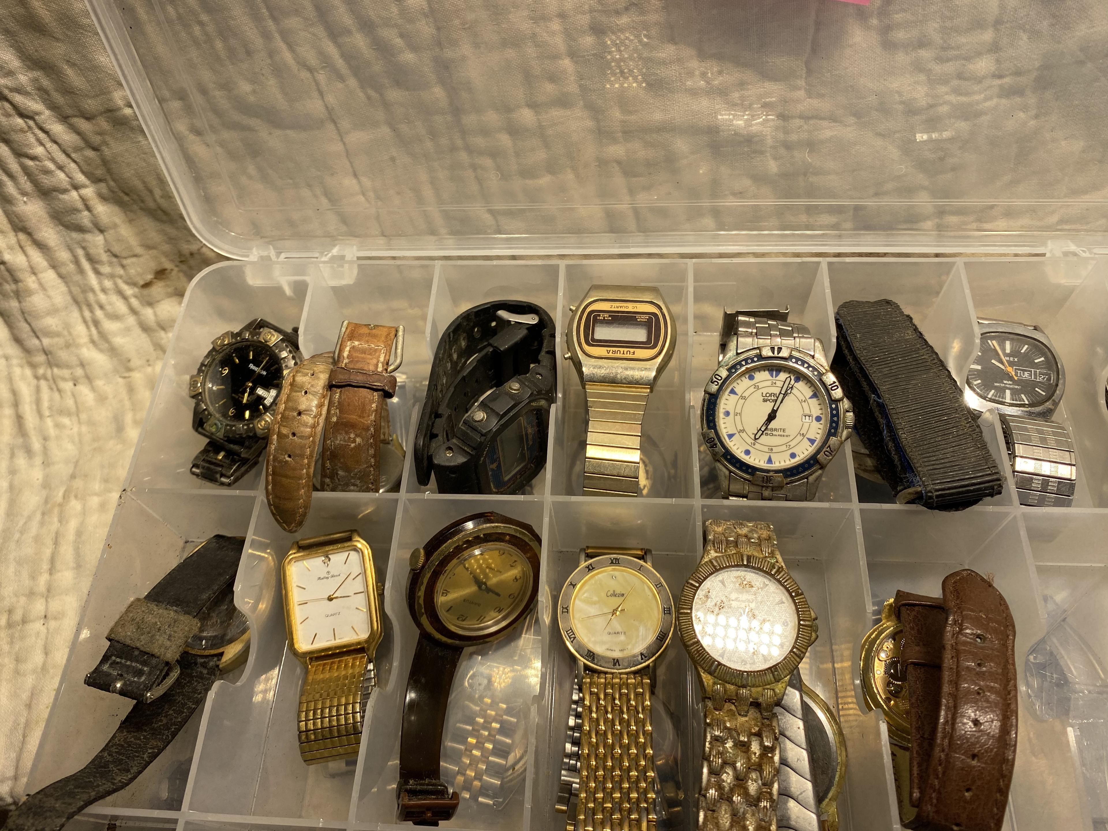 Group lot of assorted vintage watches