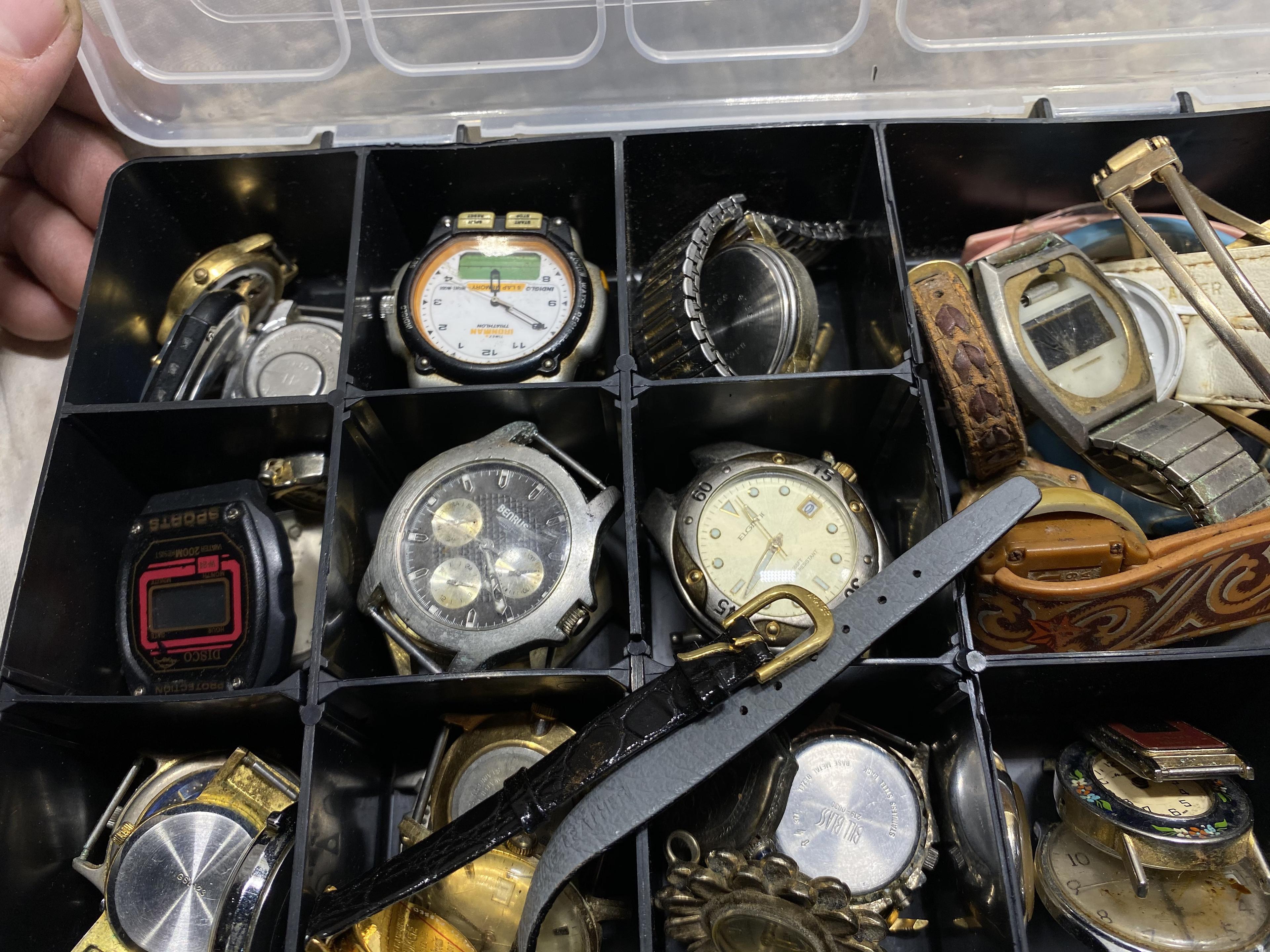 Case lot of assorted vintage watches