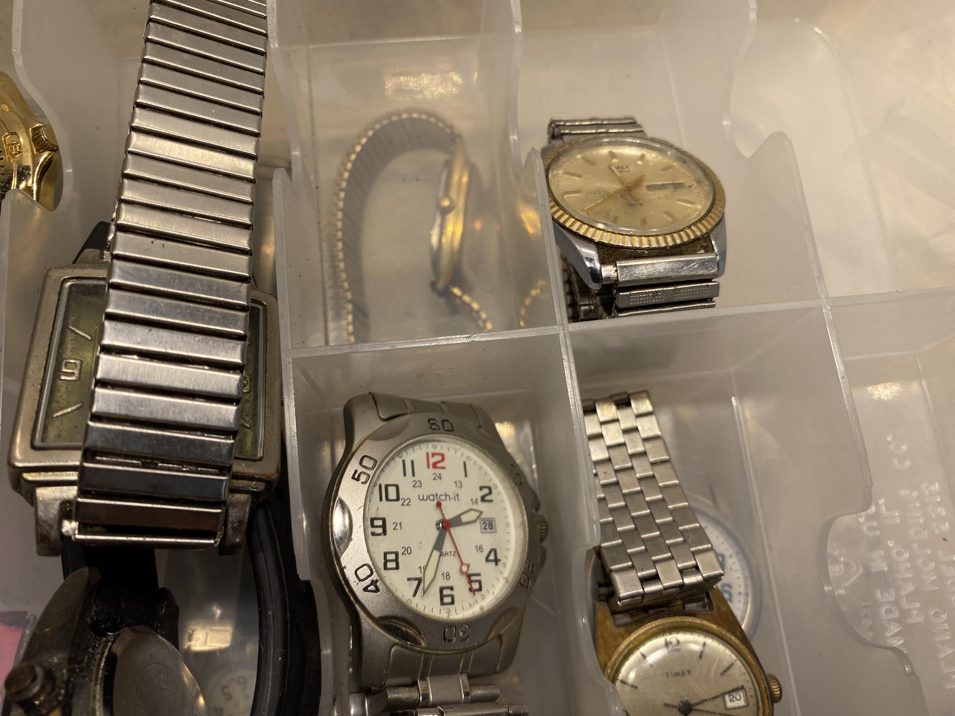 Group lot of assorted vintage watches