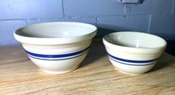 Set of 2 Roseville Friendship Bowls