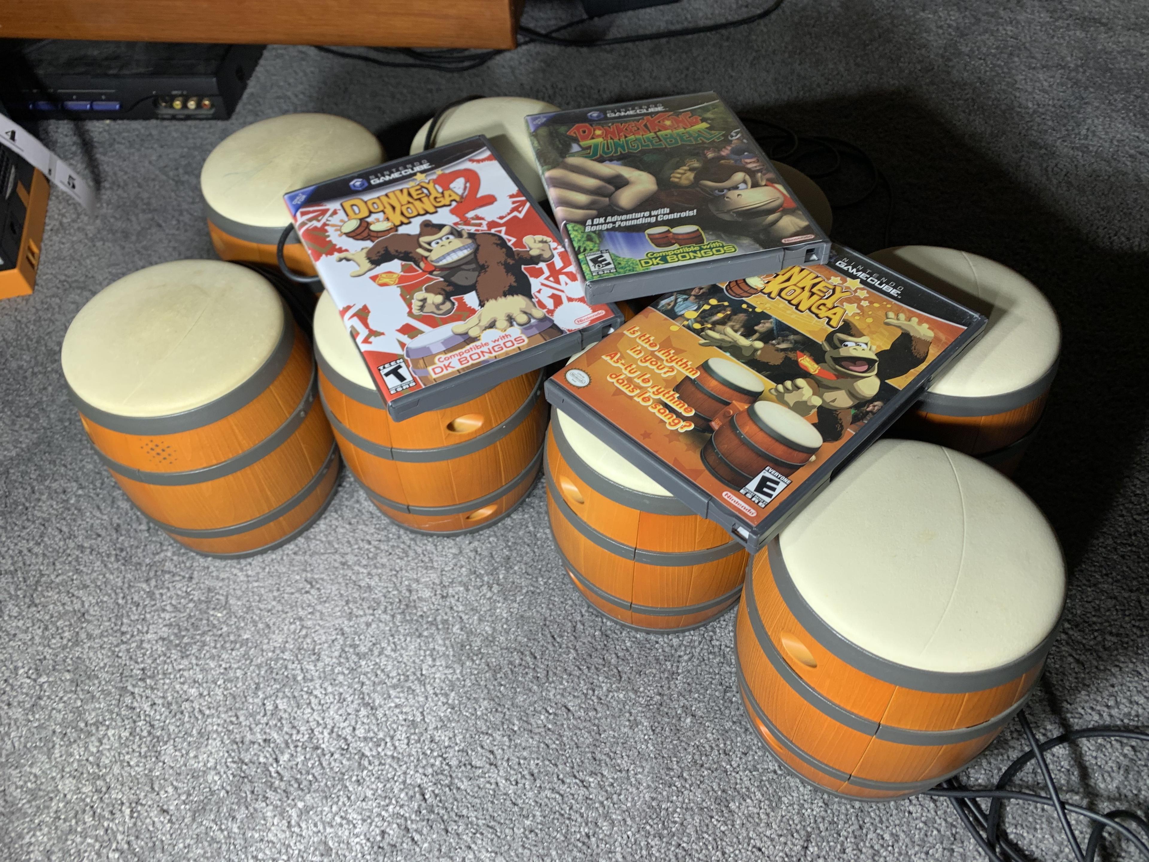 4 Sets Nintendo GameCube Bongos plus Donkey Kong games