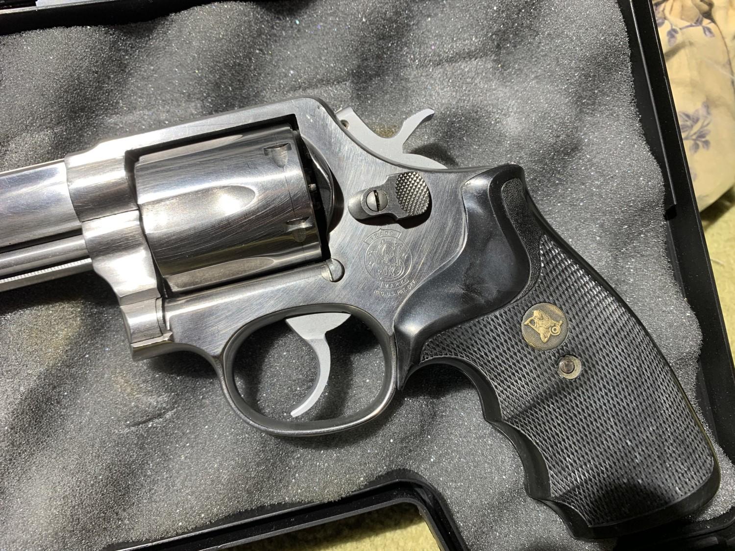 Vintage Smith & Wesson 357 Magnum 681 Revolver