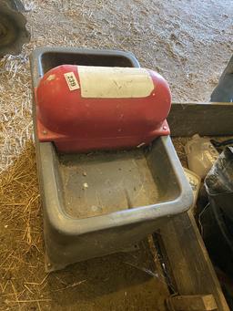 Plastic Waterer With Heater