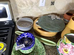 Group lot of kitchen wares