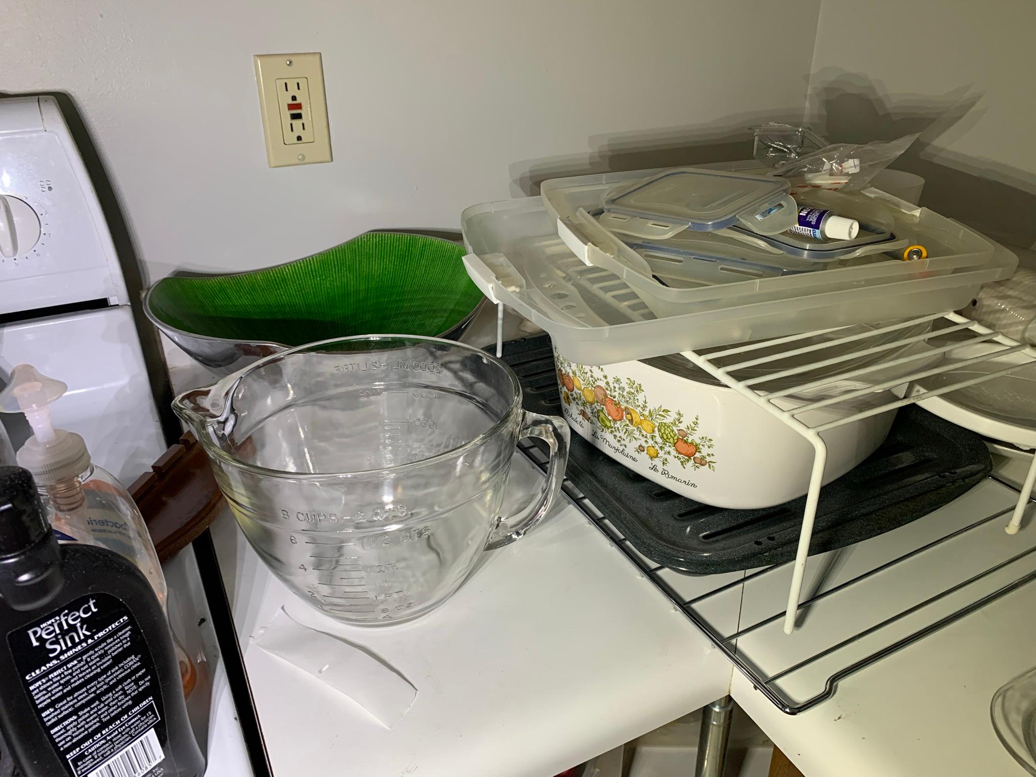 Kitchen Cleanout - Pyrex, Cook Books, Blants, Glassware & More