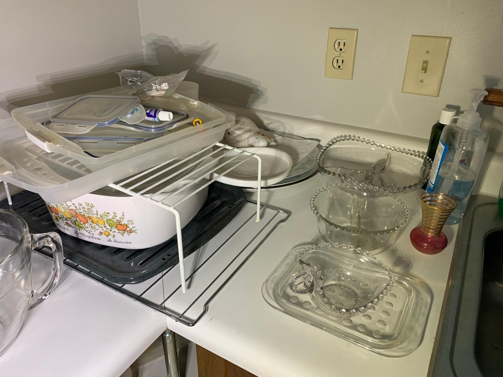 Kitchen Cleanout - Pyrex, Cook Books, Blants, Glassware & More