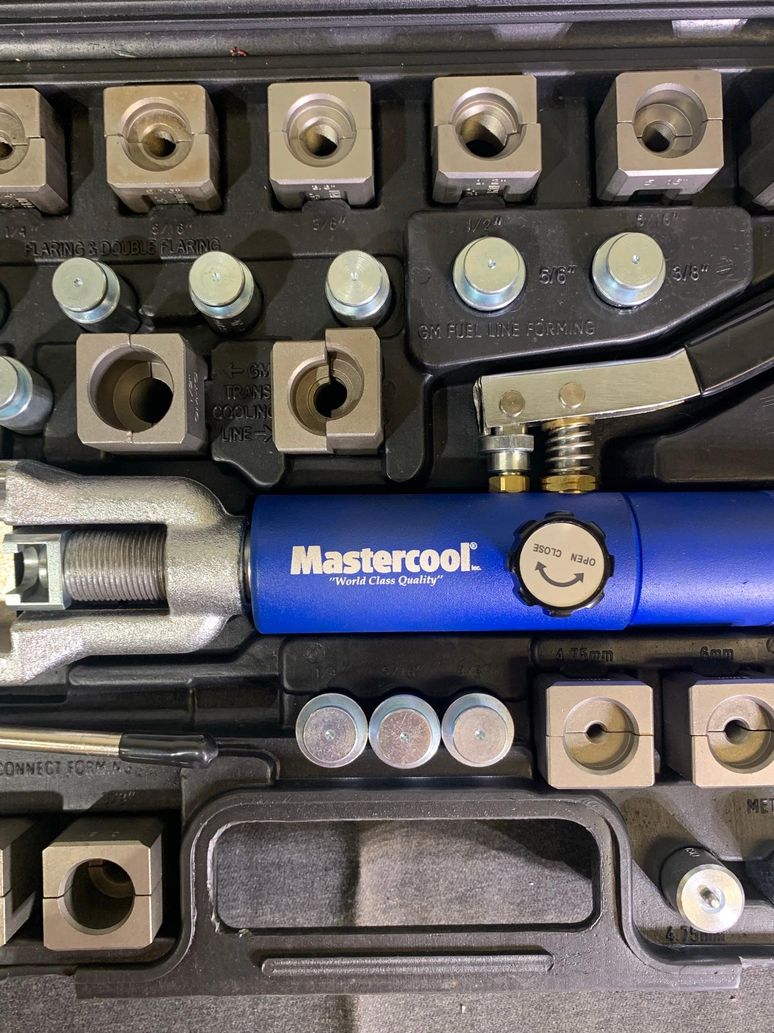 Mastercool Universal Hydraulic Flaring Tool Set