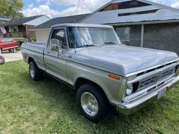 1977 Ford F100 Styleside Short Bed w/302 Engine