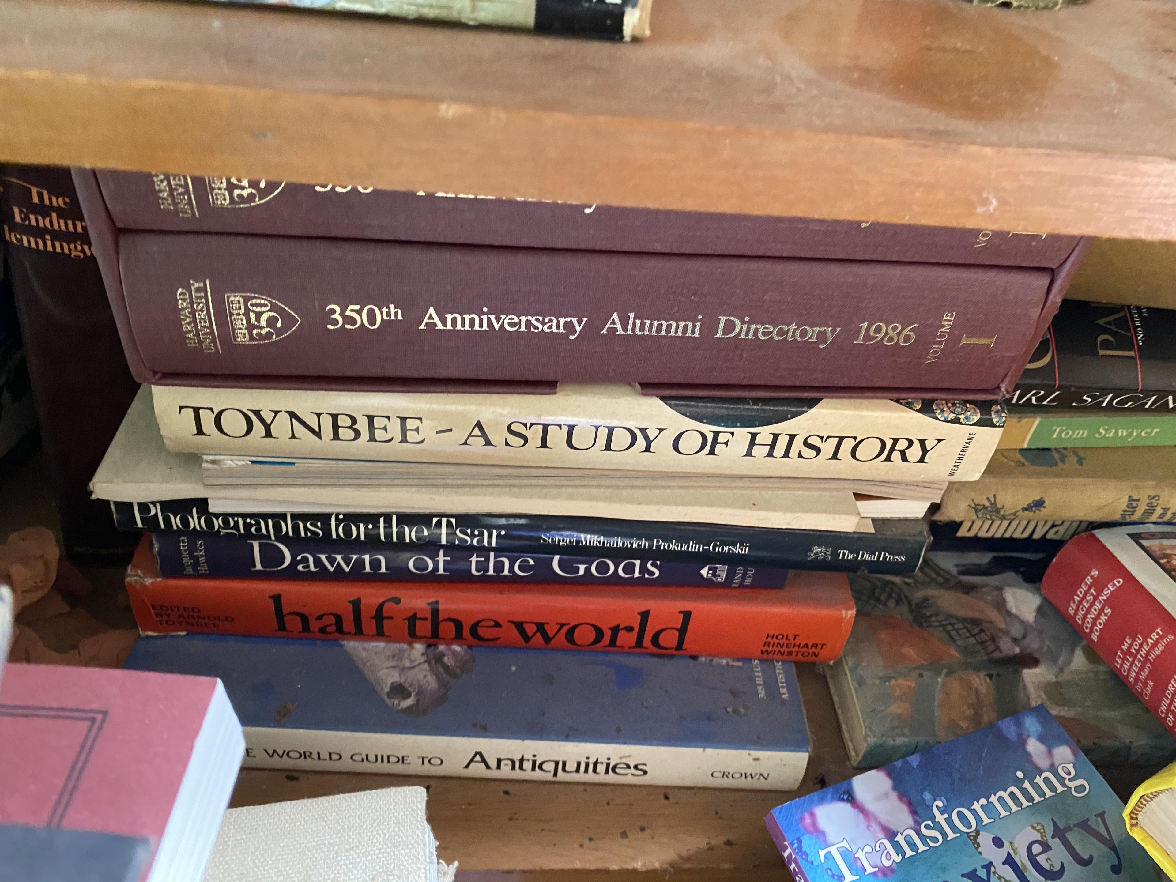 Very large lot of assorted vintage books
