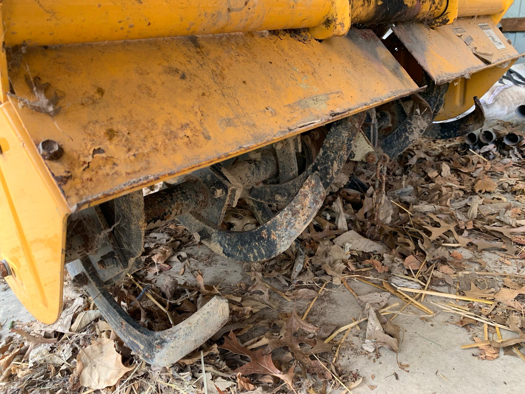 Cub Cadet Gas Powered Tiller Model 190400  Powered By Briggs & Stratton 1450