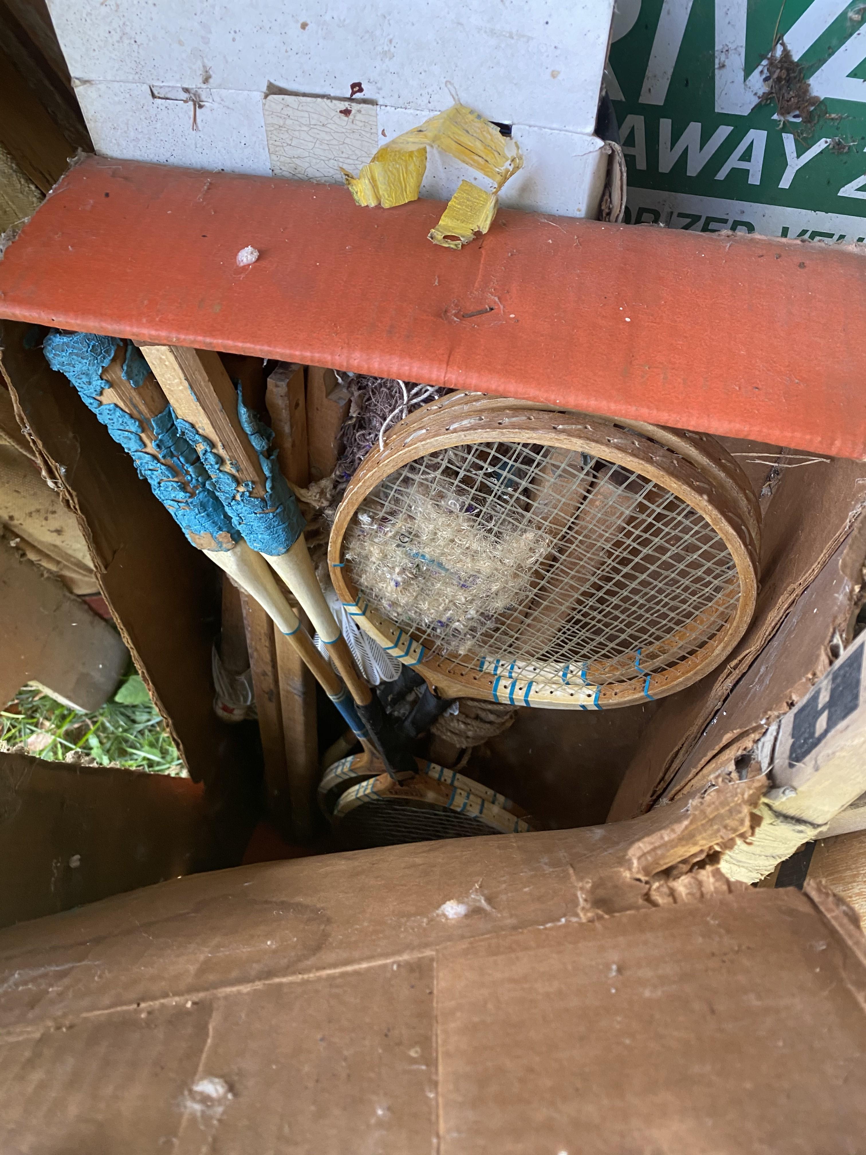 Large lot of vintage Hockey Sticks