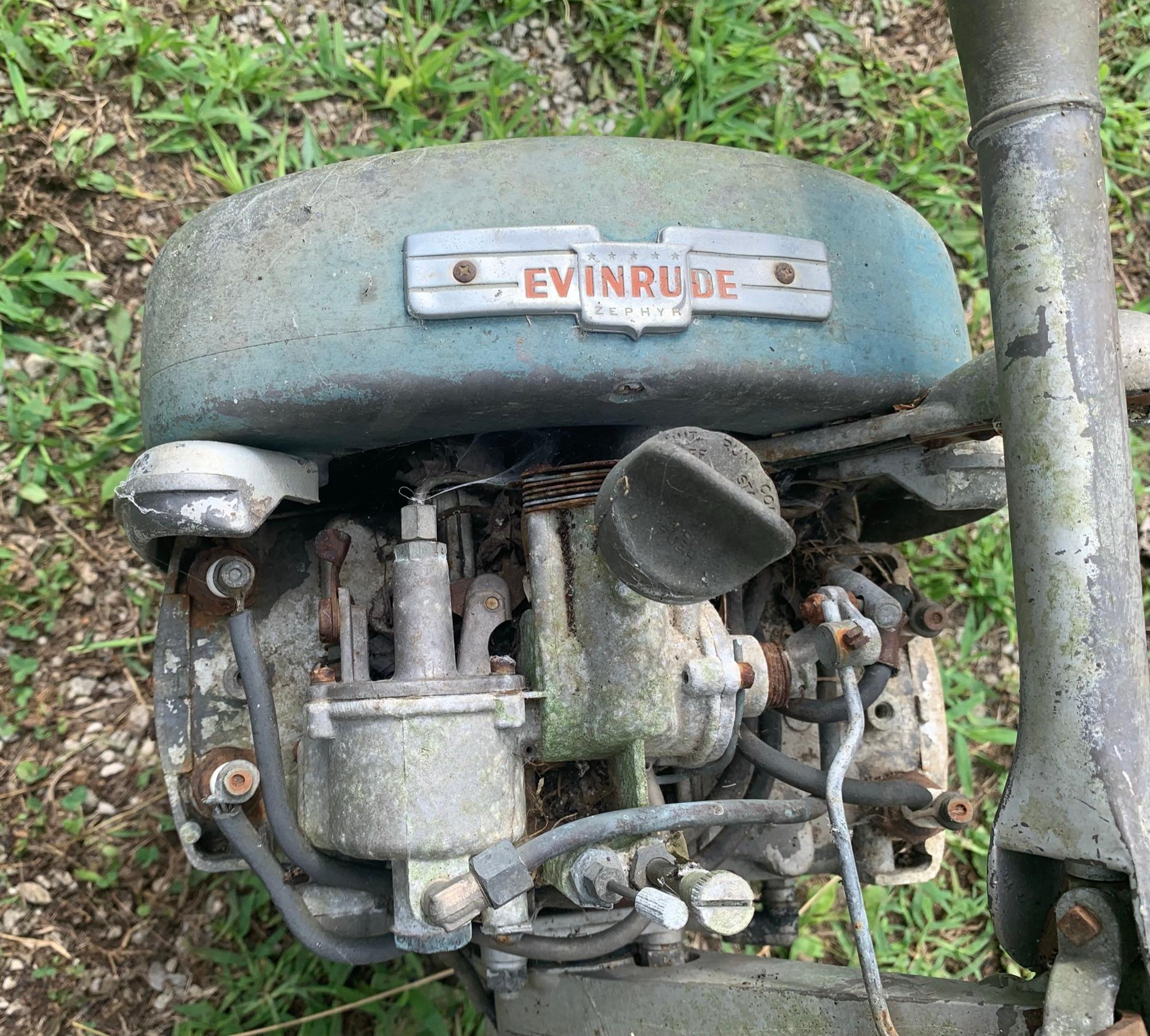 Vintage Evinrude Outboard Motor.  See Photos.