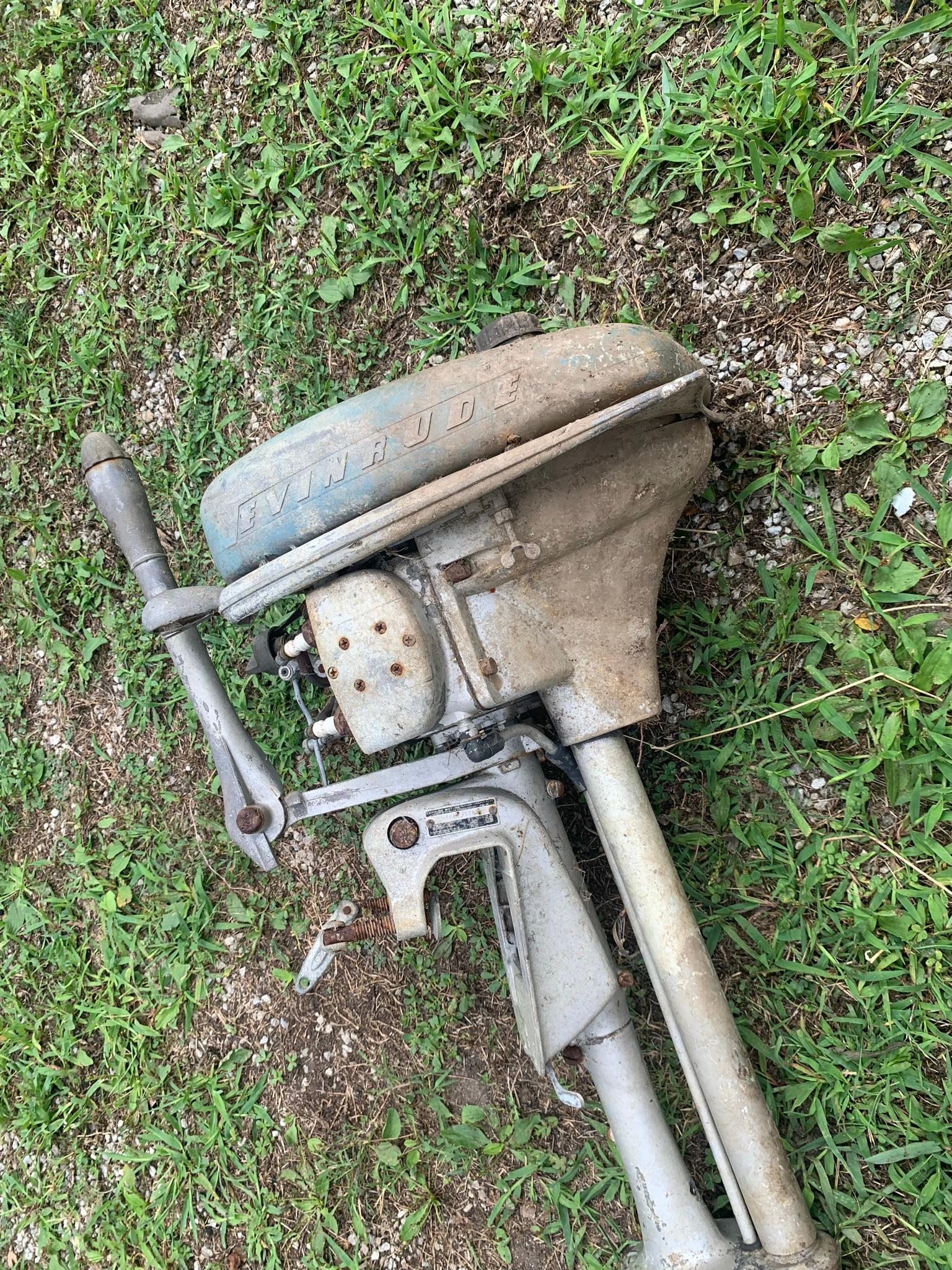 Vintage Evinrude Outboard Motor.  See Photos.