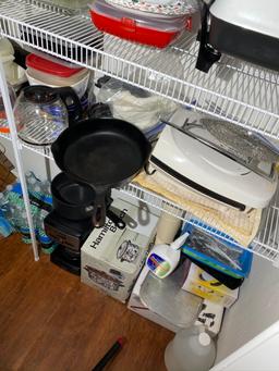 Large pantry contents lot