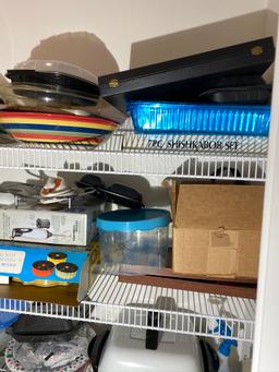 Large pantry contents lot