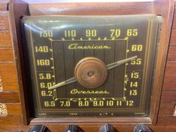Vintage Crosley Overseas Radio