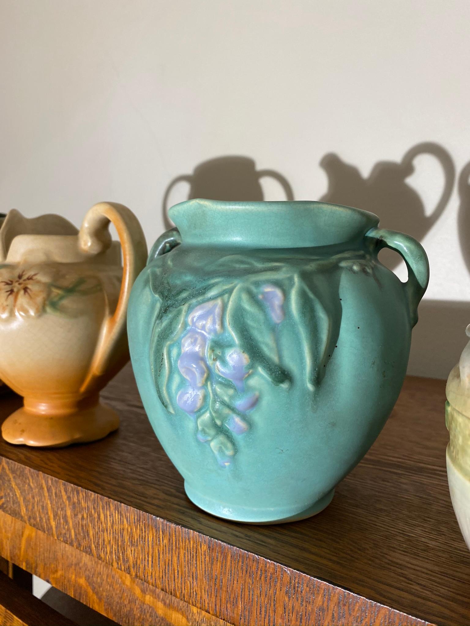 Group of vintage art pottery in excellent condition
