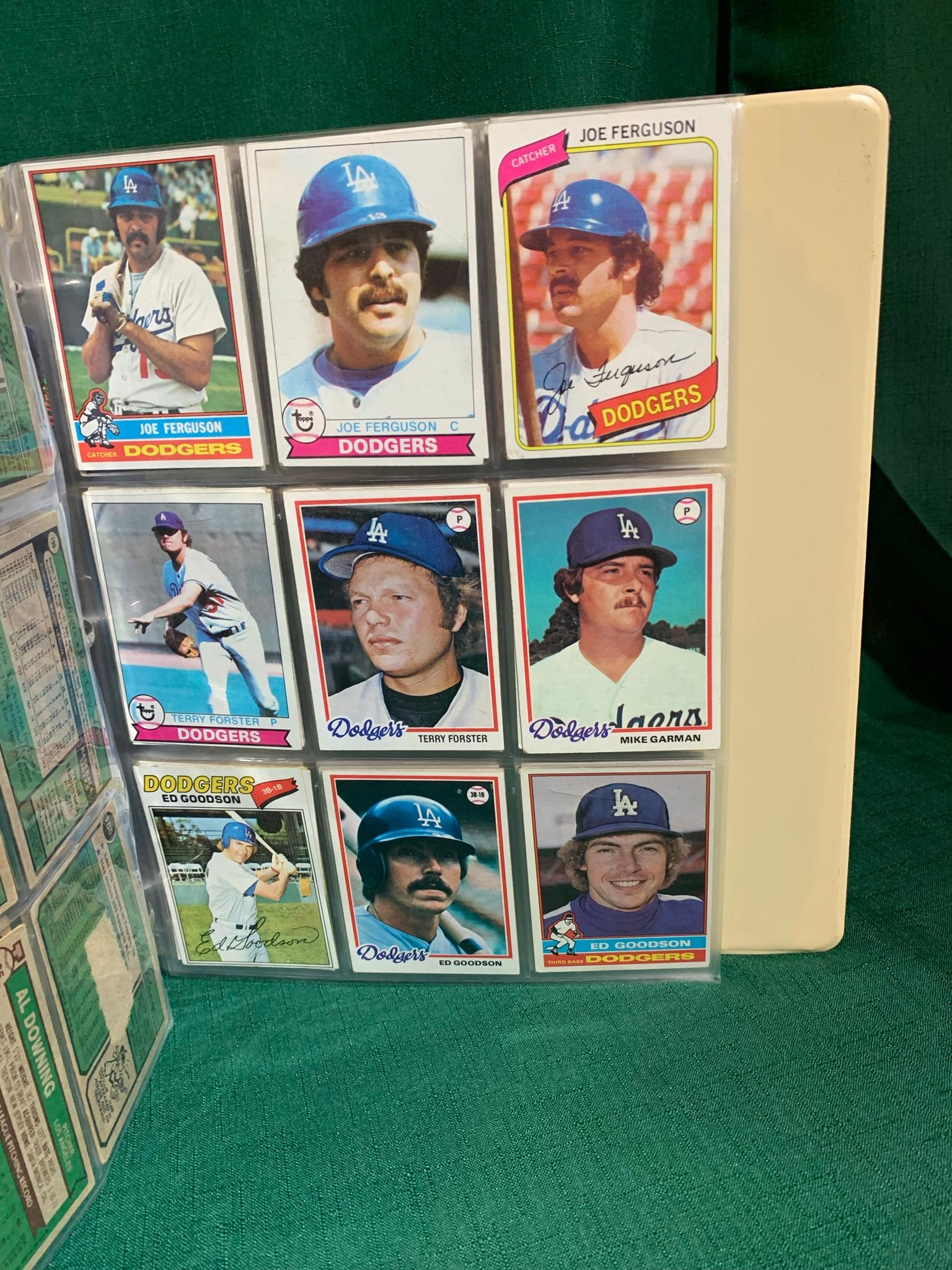 Binder 70's Astros, Braves, Cubs & Dodger Baseball Cards