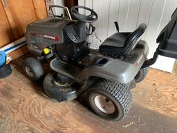 Craftsman Riding Mower Model 917 276400. Key. Runs. Attachments. See Photos