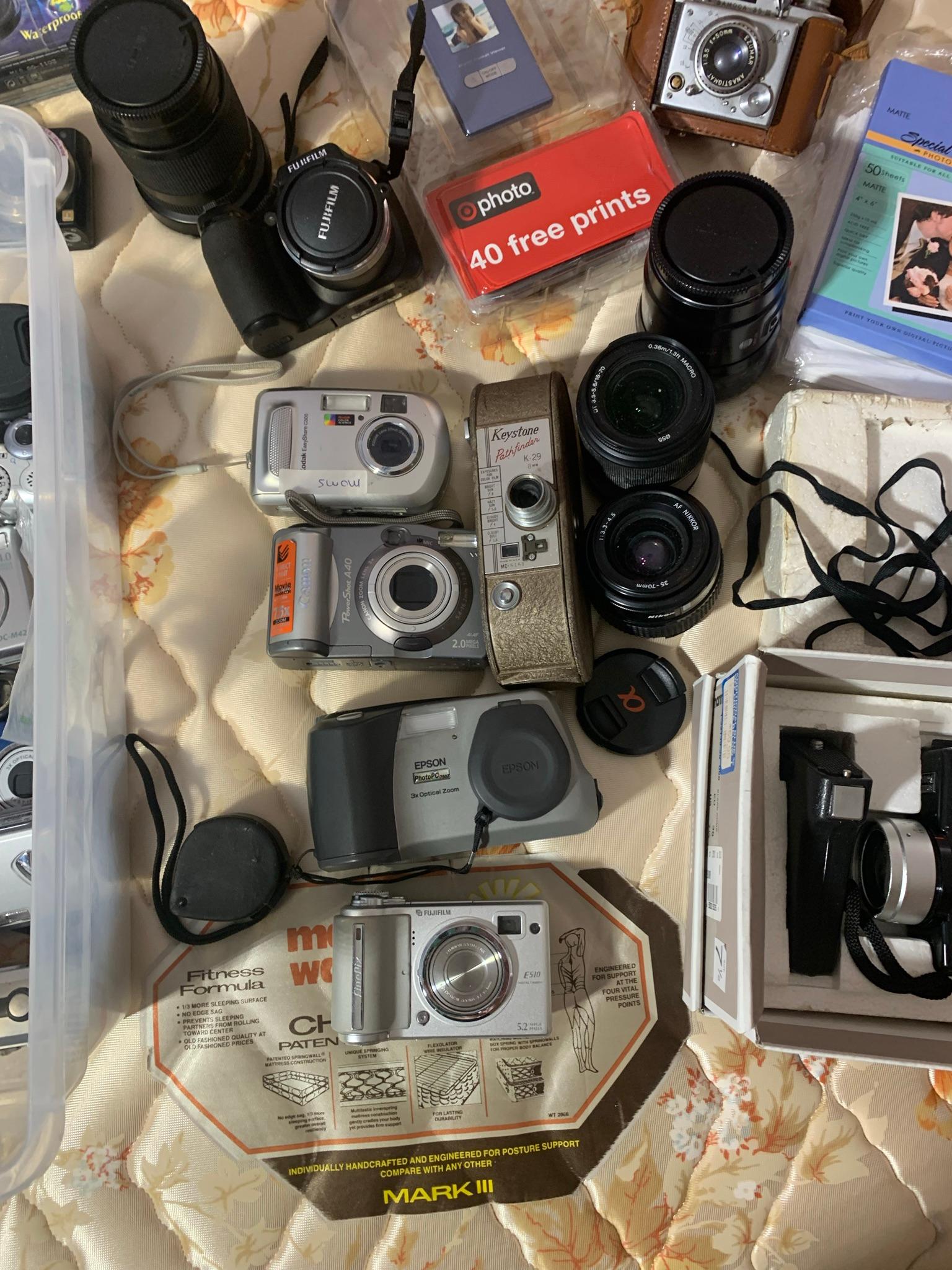 Group of Cameras  - YXL-Zoom 25, Fujifilm, Epson, Pentax, Keystone, Samoca & More