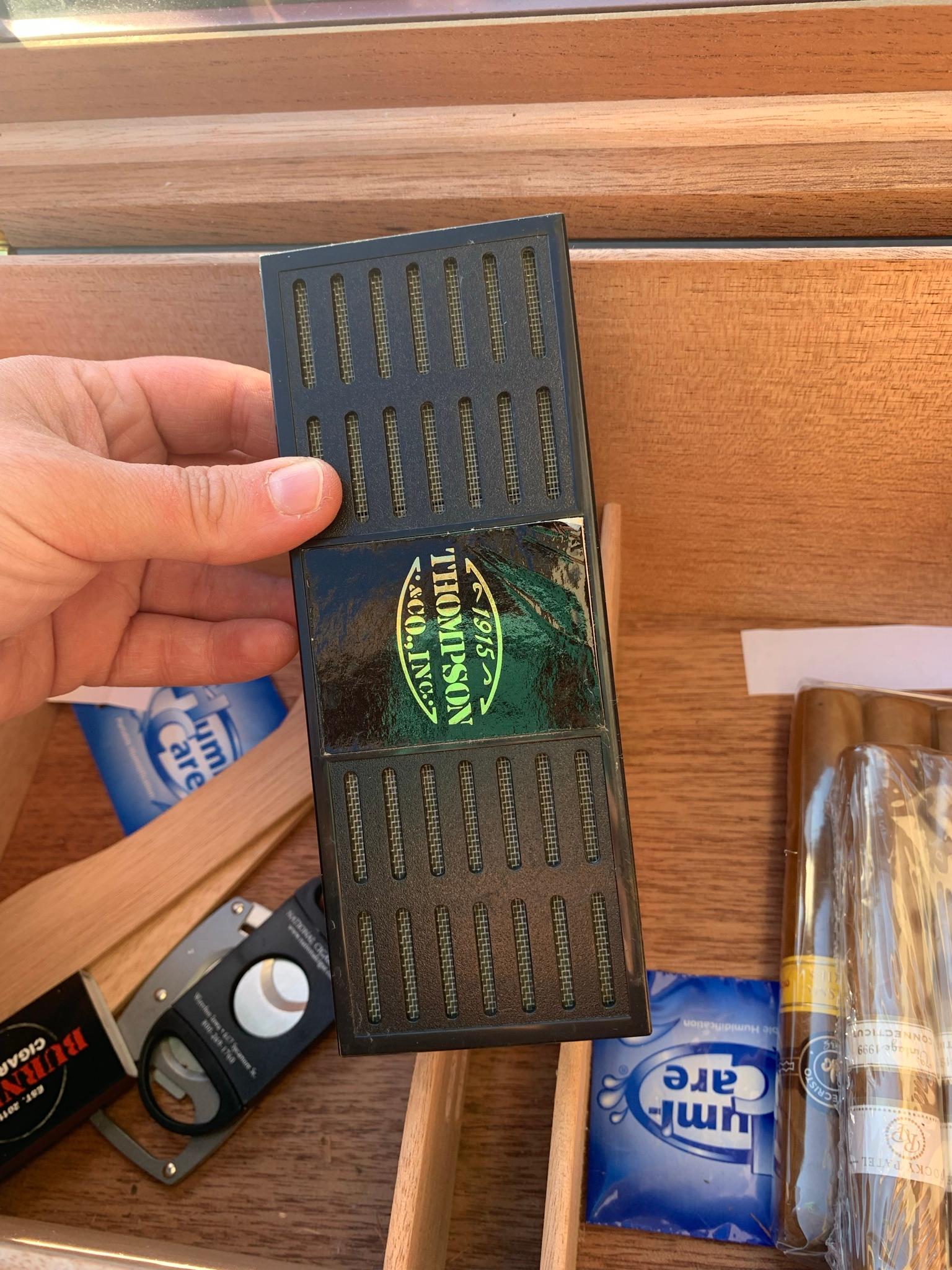 Humidor & Contents