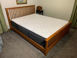 Queen Size Bed with Mattress & Boxspring