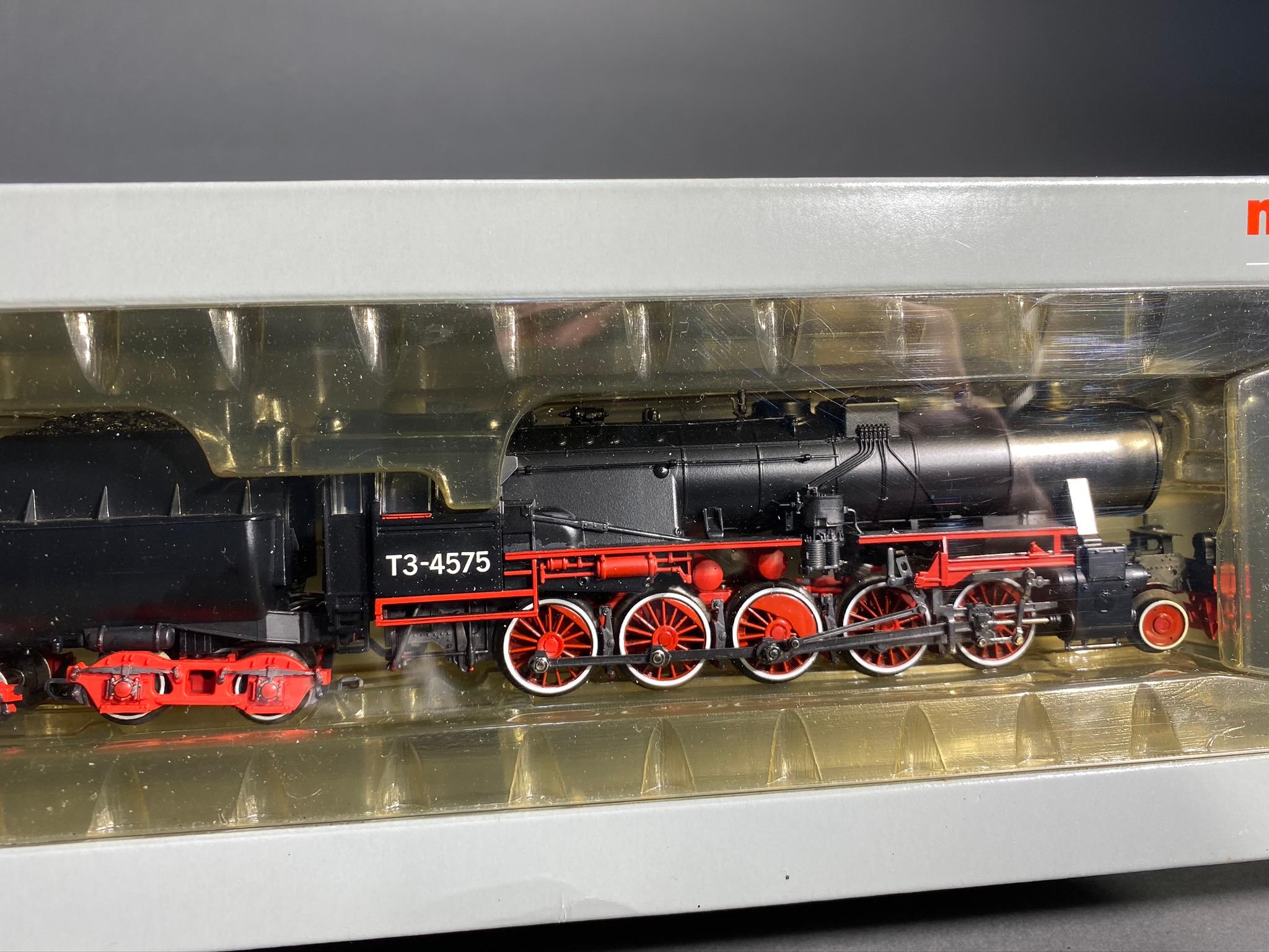 Marklin HO TE 3915 Locomotive & Tender