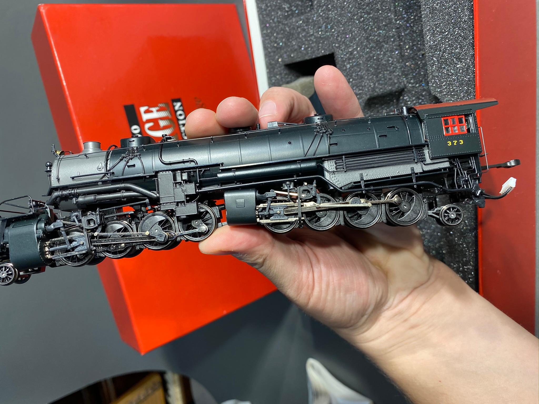 Proto 2000 PRR 373 Locomotive & Tender HO