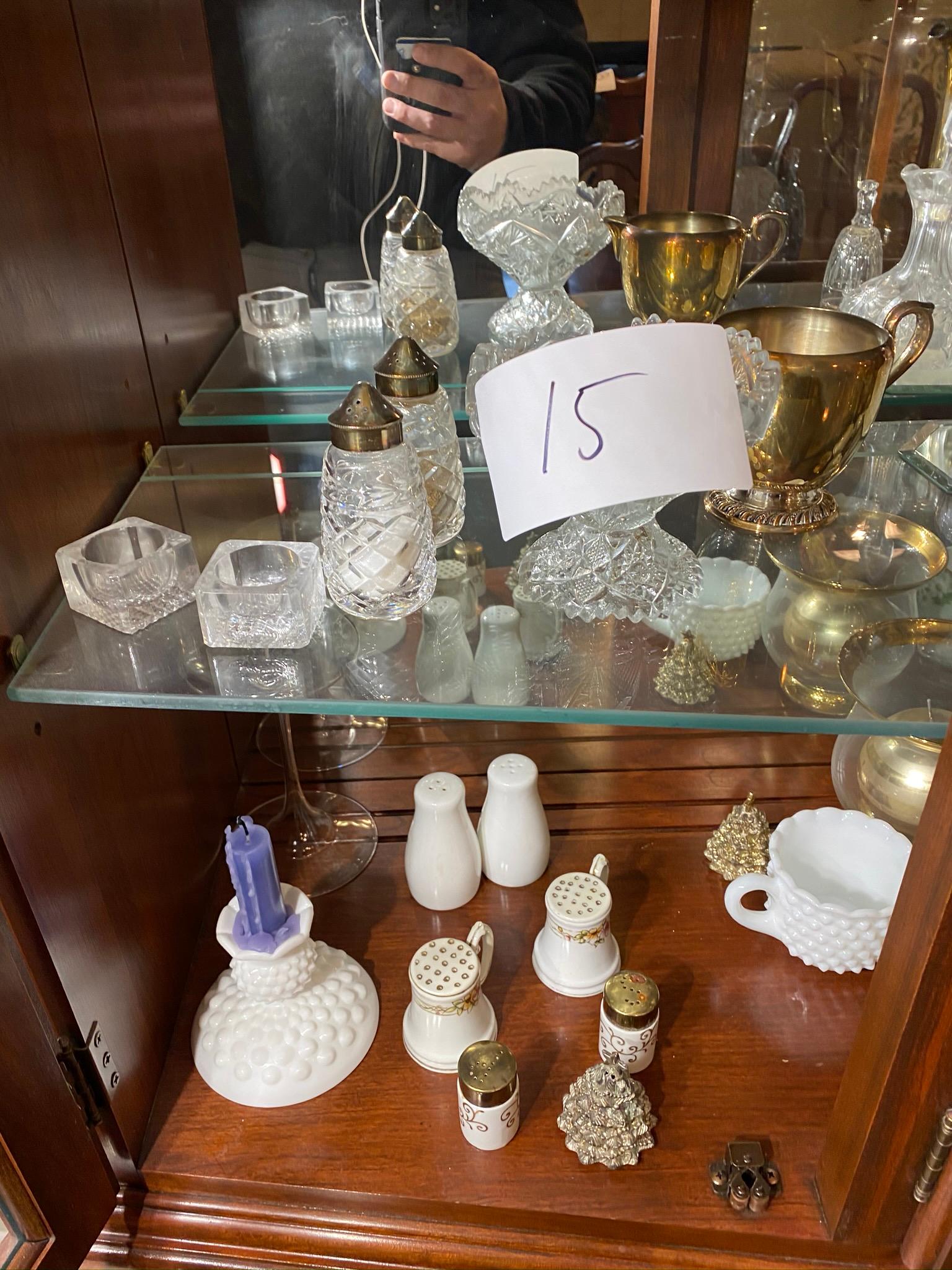 Contents of China Cabinet lot