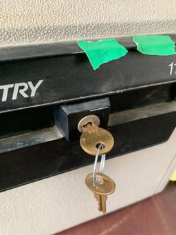Sentry Safe Model 1170 with Keys