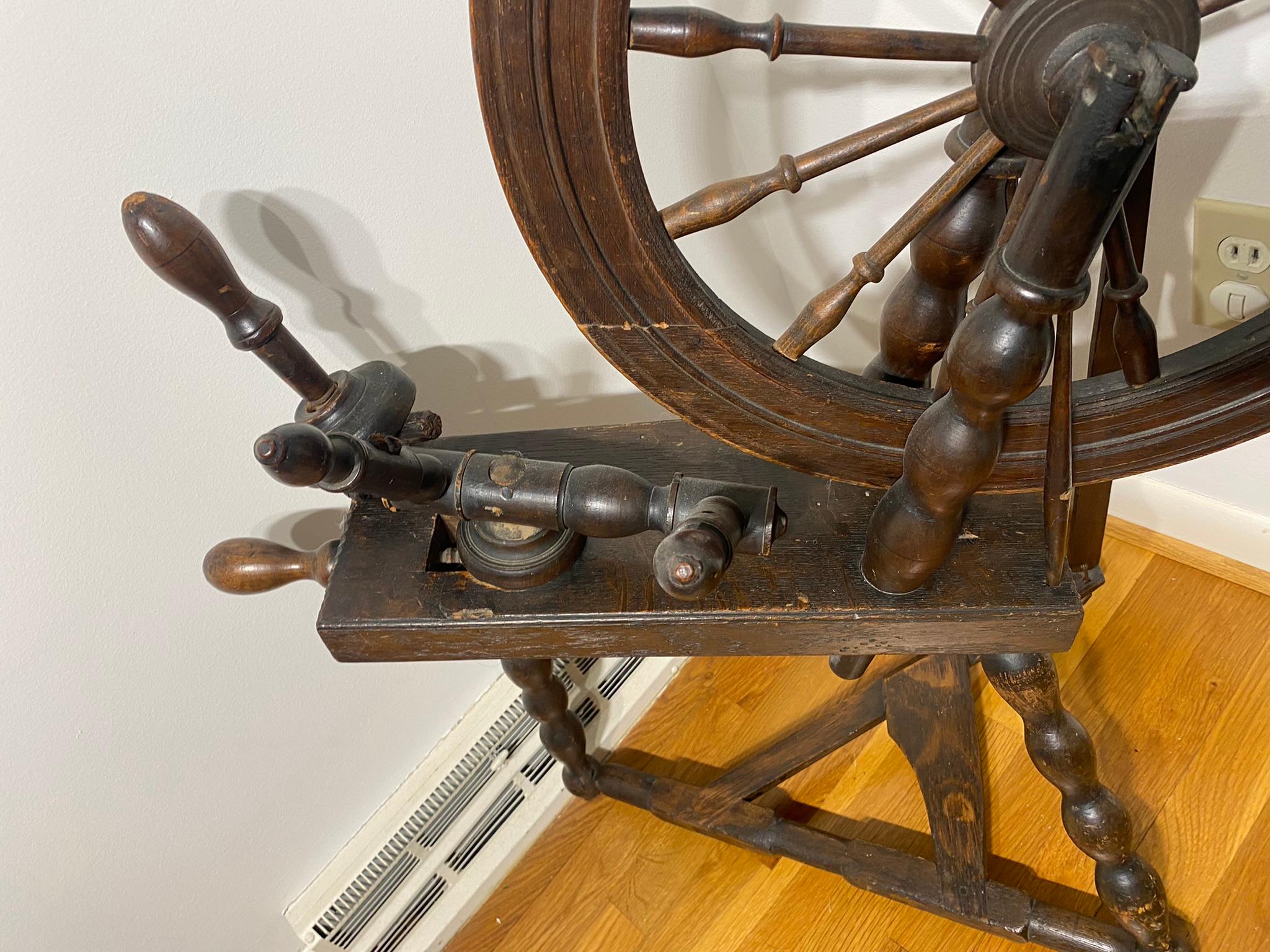 Antique Wooden Spinning Wheel with Nice Patina