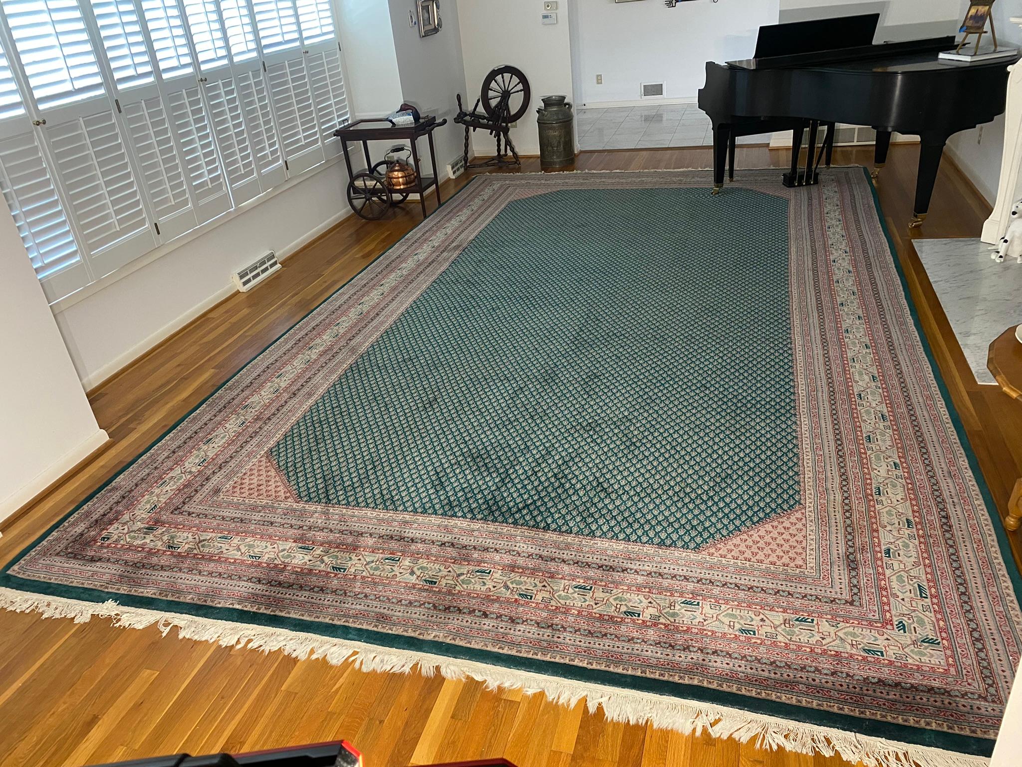 11' x 18' Hand Knotted Woven Indian Rug or Carpet
