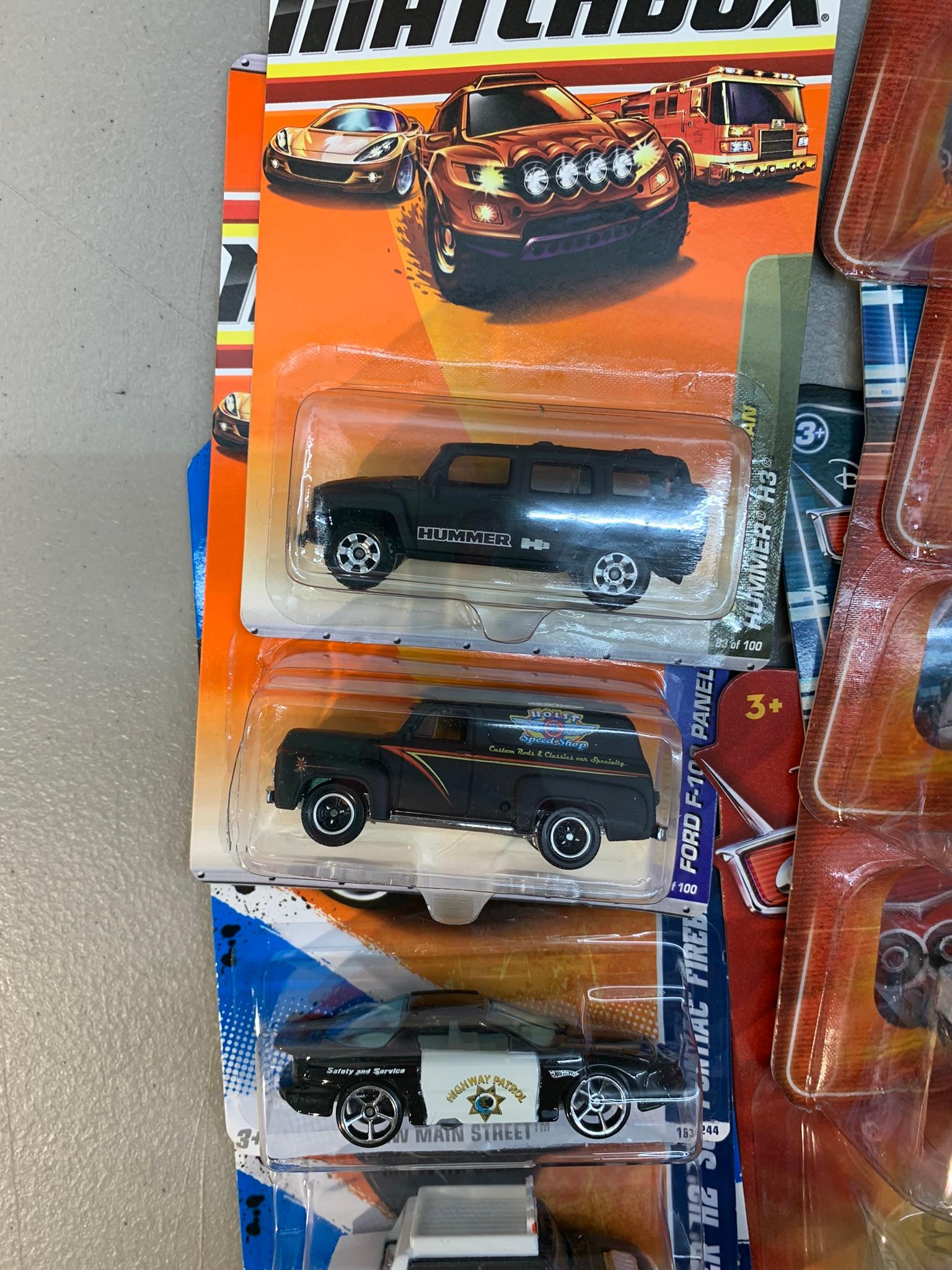 Group of Hot Wheels & Matchbox Cars