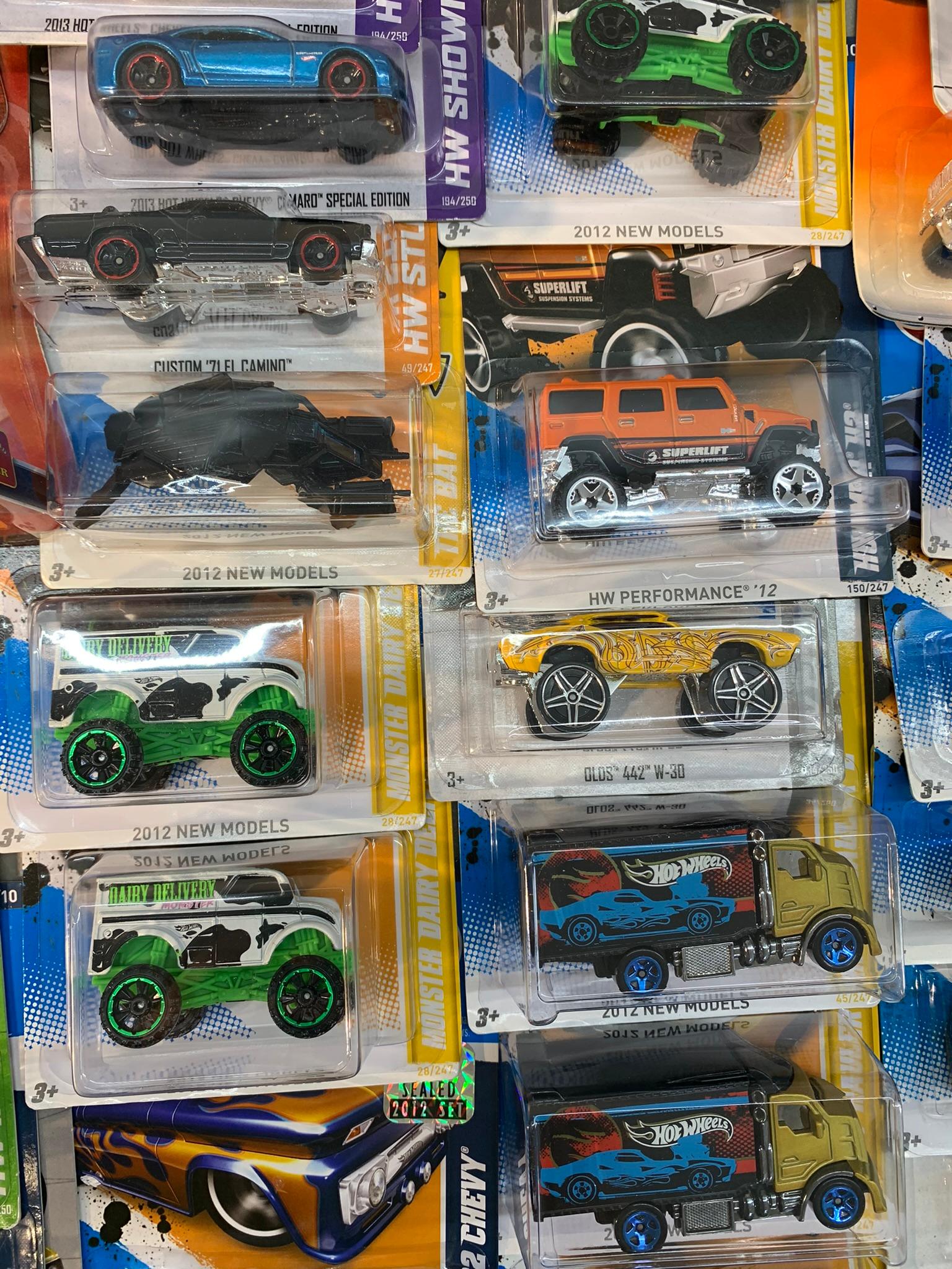 Group of Hot Wheels & Matchbox Cars