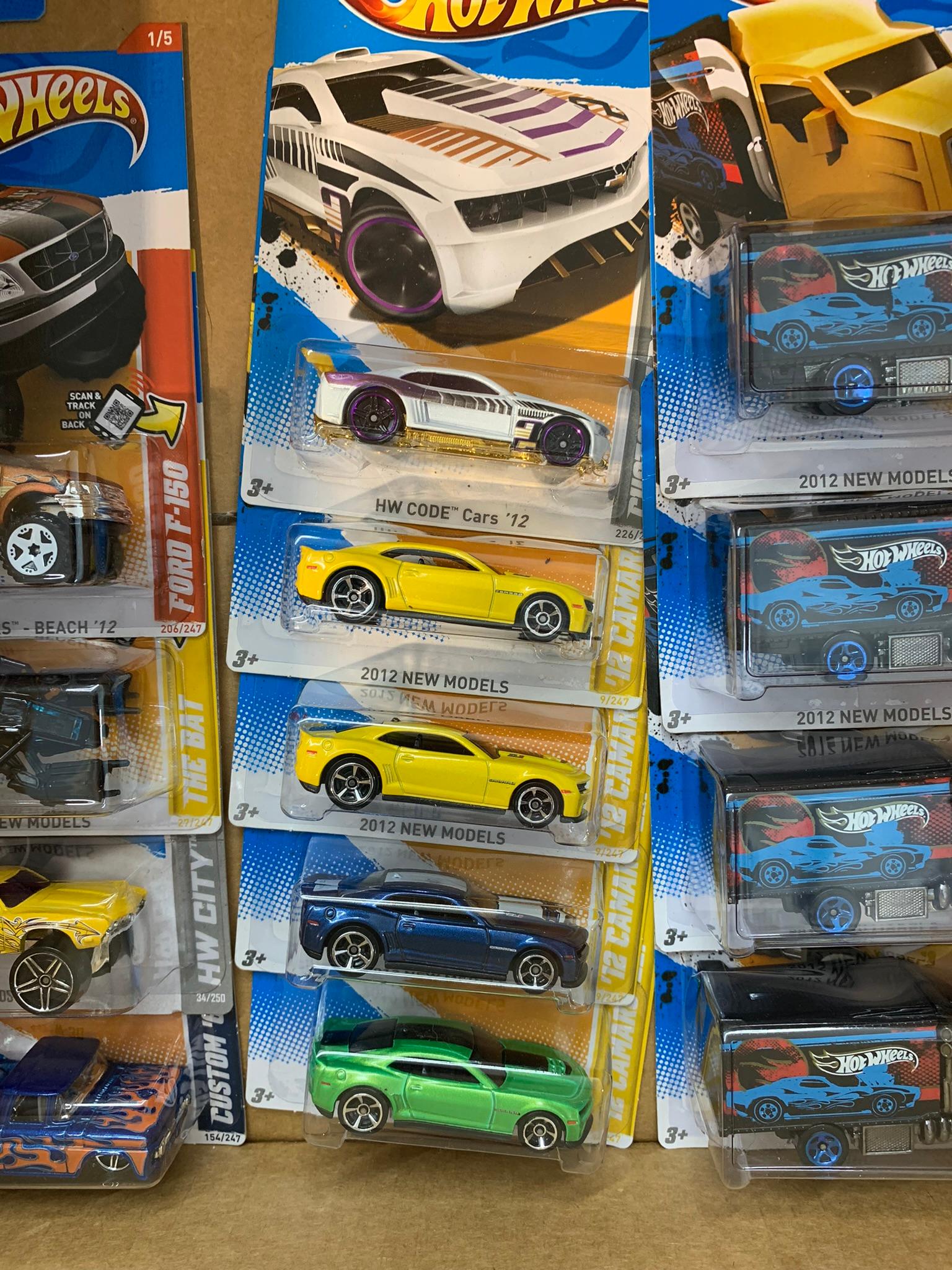 Group of Hot Wheels & Matchbox Cars