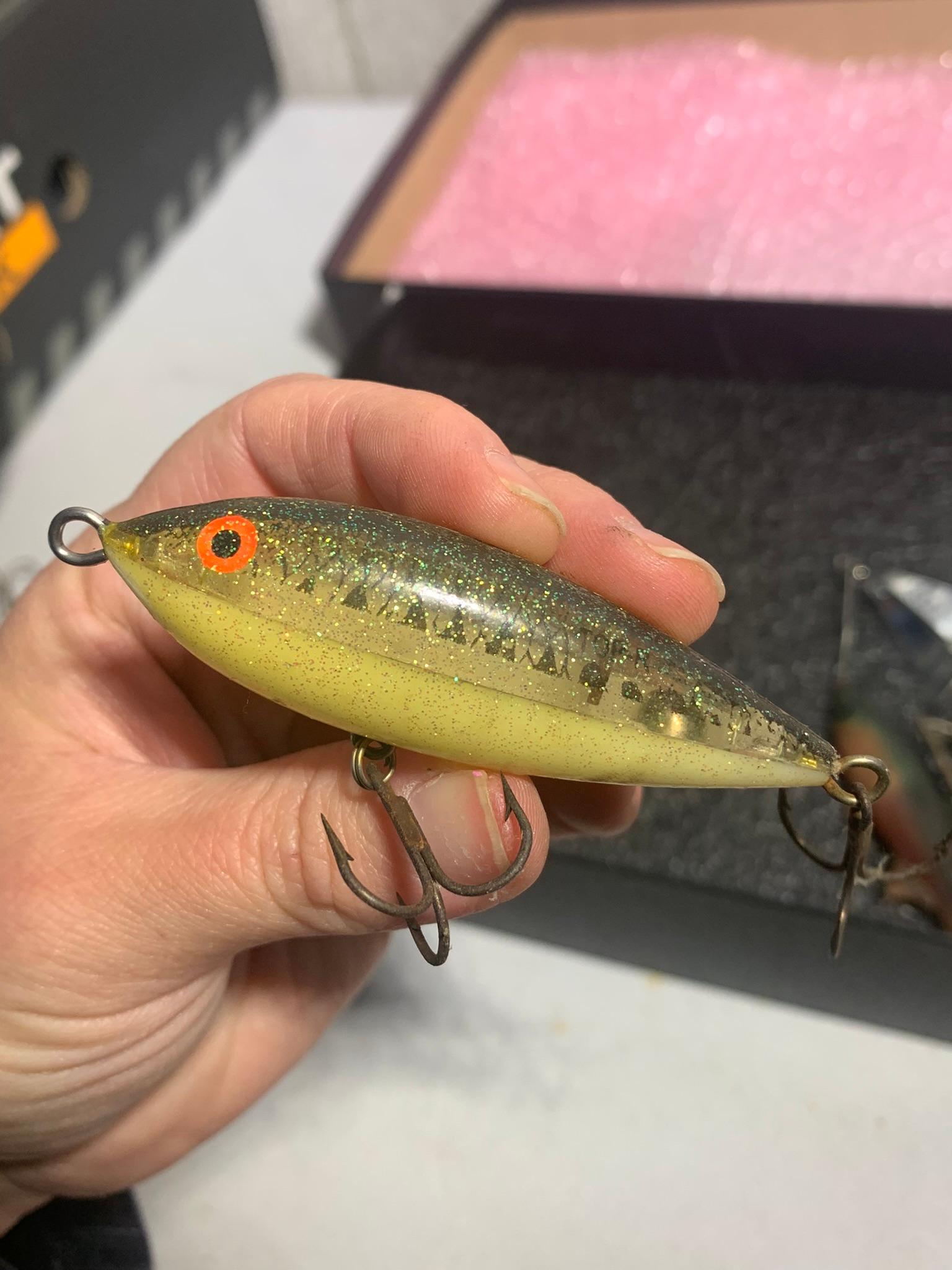 Great Group of Vintage Fishing Lures - Fred Arbogast Jitterbug, Creek Chub Top 'N' Pop