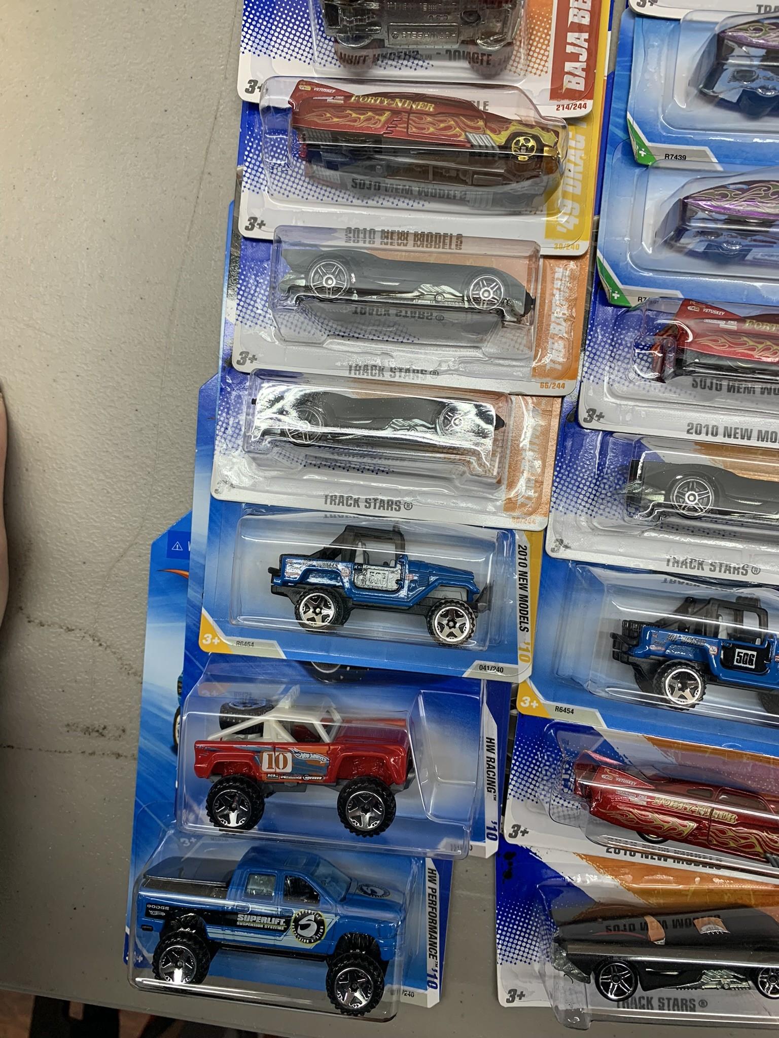 Great Group of Collector Hot Wheels, Johnny Lightning Street Freaks, GreenLight Hot Pursuit