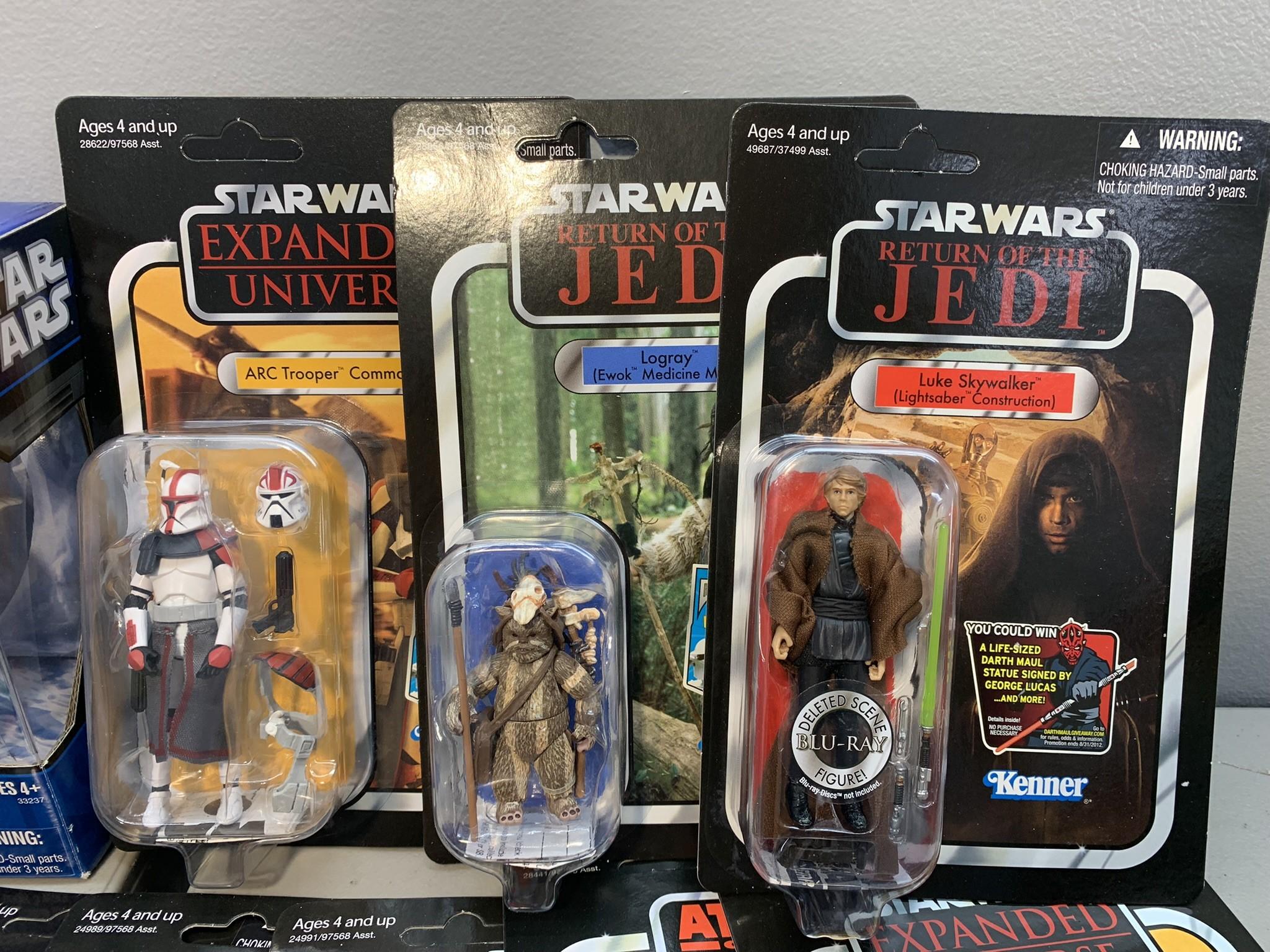 Great Group of Star Wars Action Figures