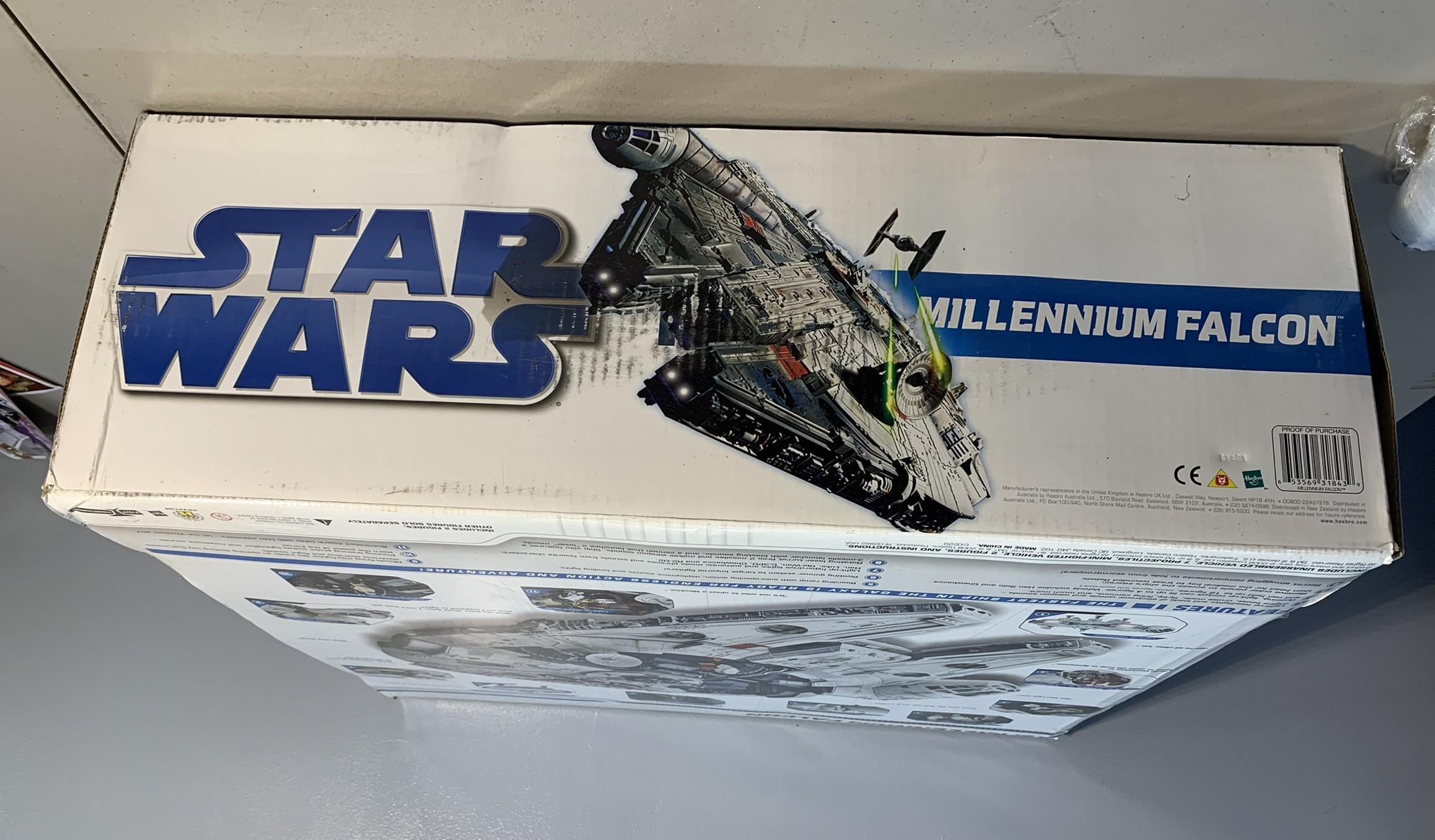 Star Wars The Legacy Collection Millennium Falcon