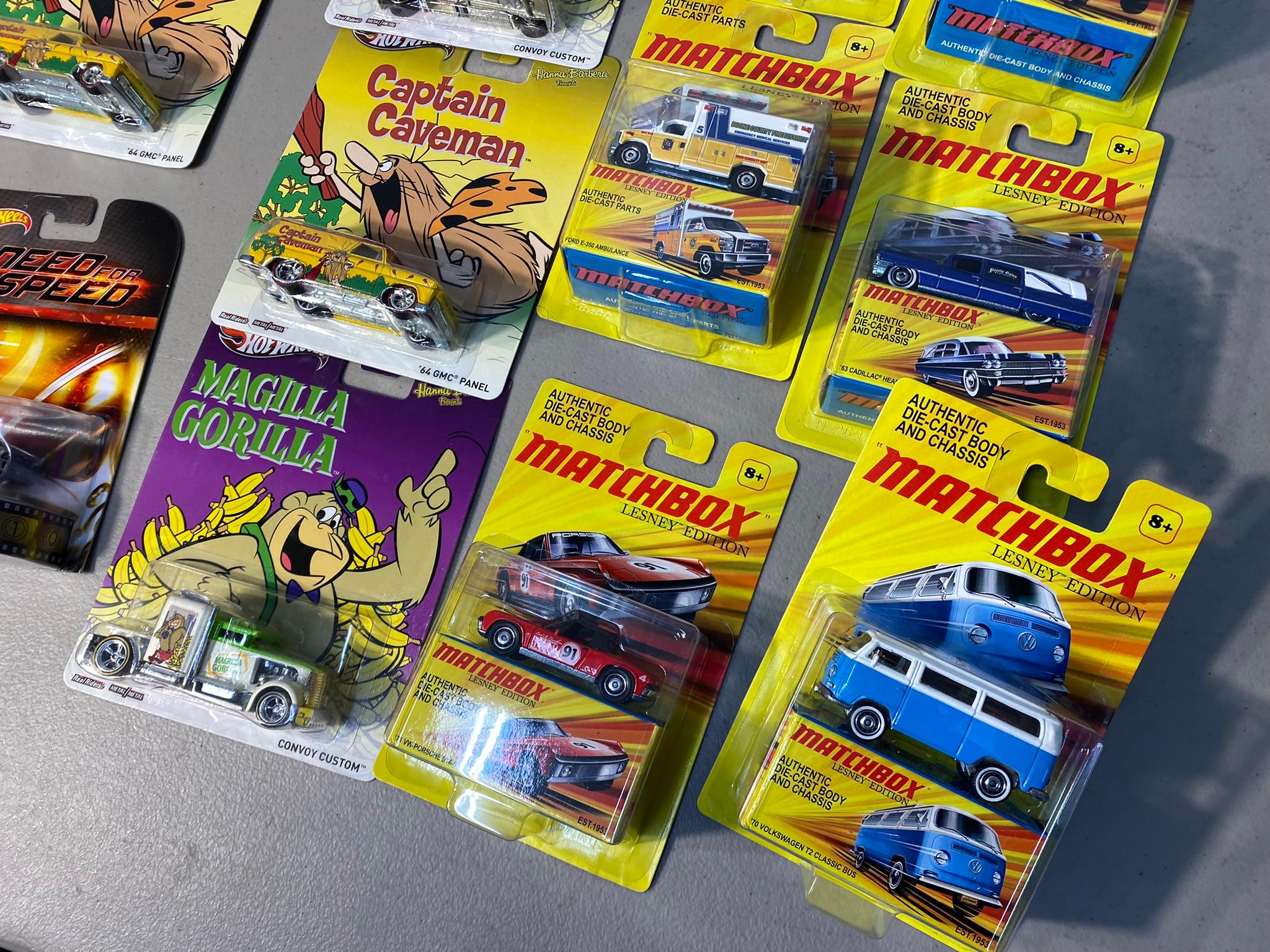 Group lot of Diecast cars including Hot Wheels, Matchbox