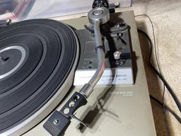 Vintage Technics SL-20 Turntable