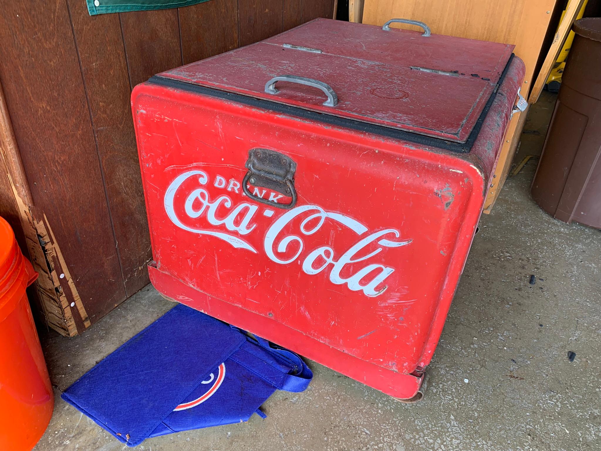 Great Vintage Coca-Cola Cooler.  See Photos