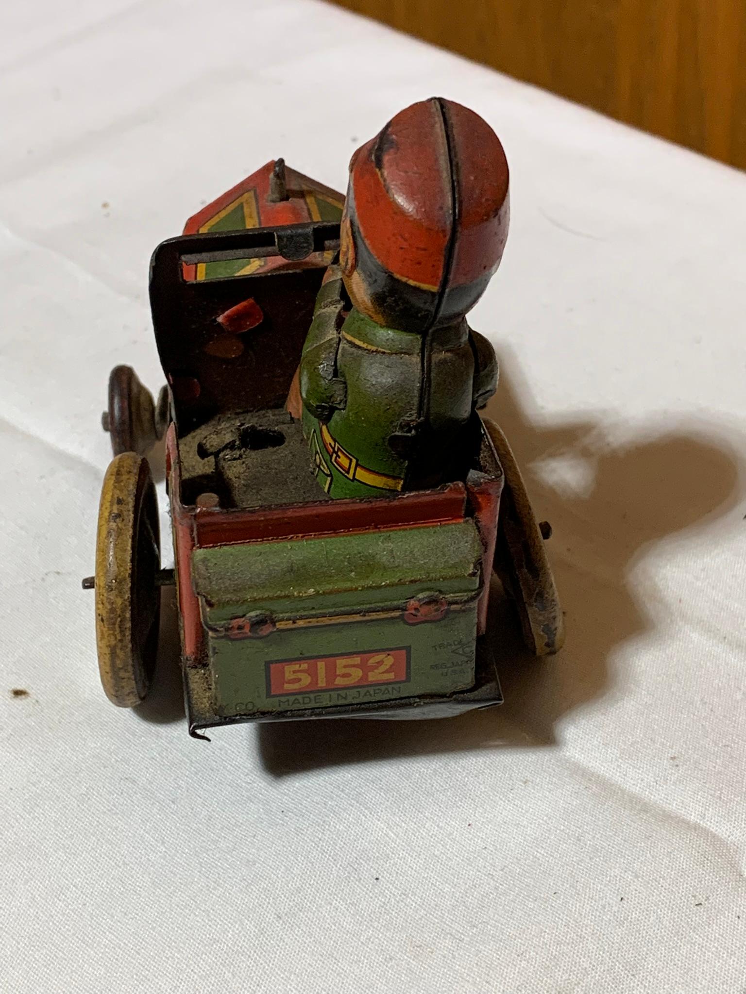 Vintage Windup Tin Toy - not in working order