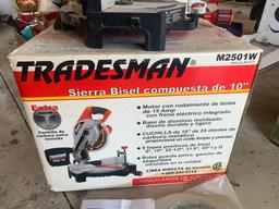 Tradesman Compound Miter Saw. Model M2501W