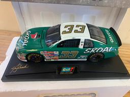 Revell Collection Club  Diecast Replica Skoal Bandit Racing Car